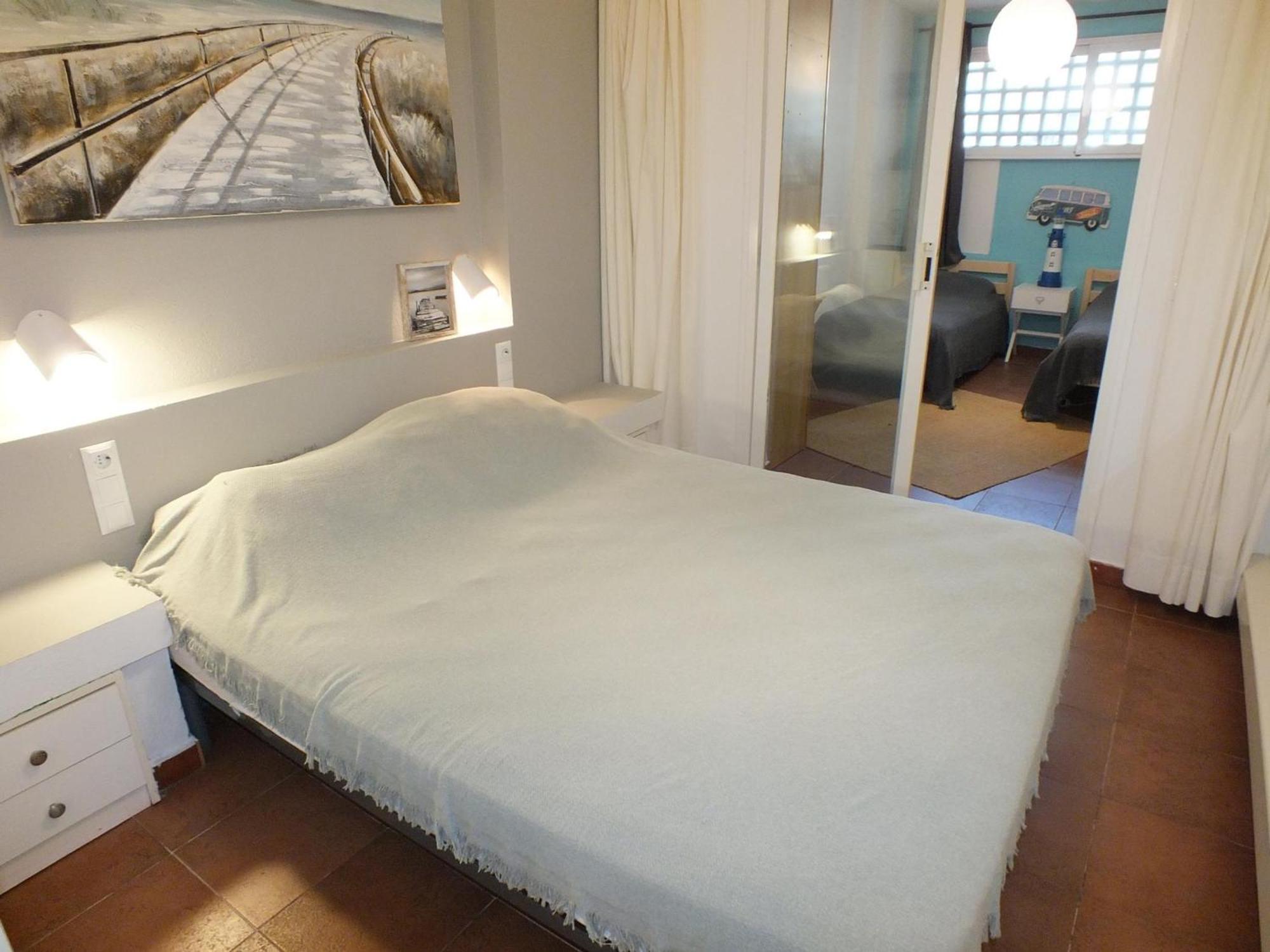 En Planta Baja Con Piscina Comunitaria En Roses, Cerca De Playas Y Actividades - Es-204-47