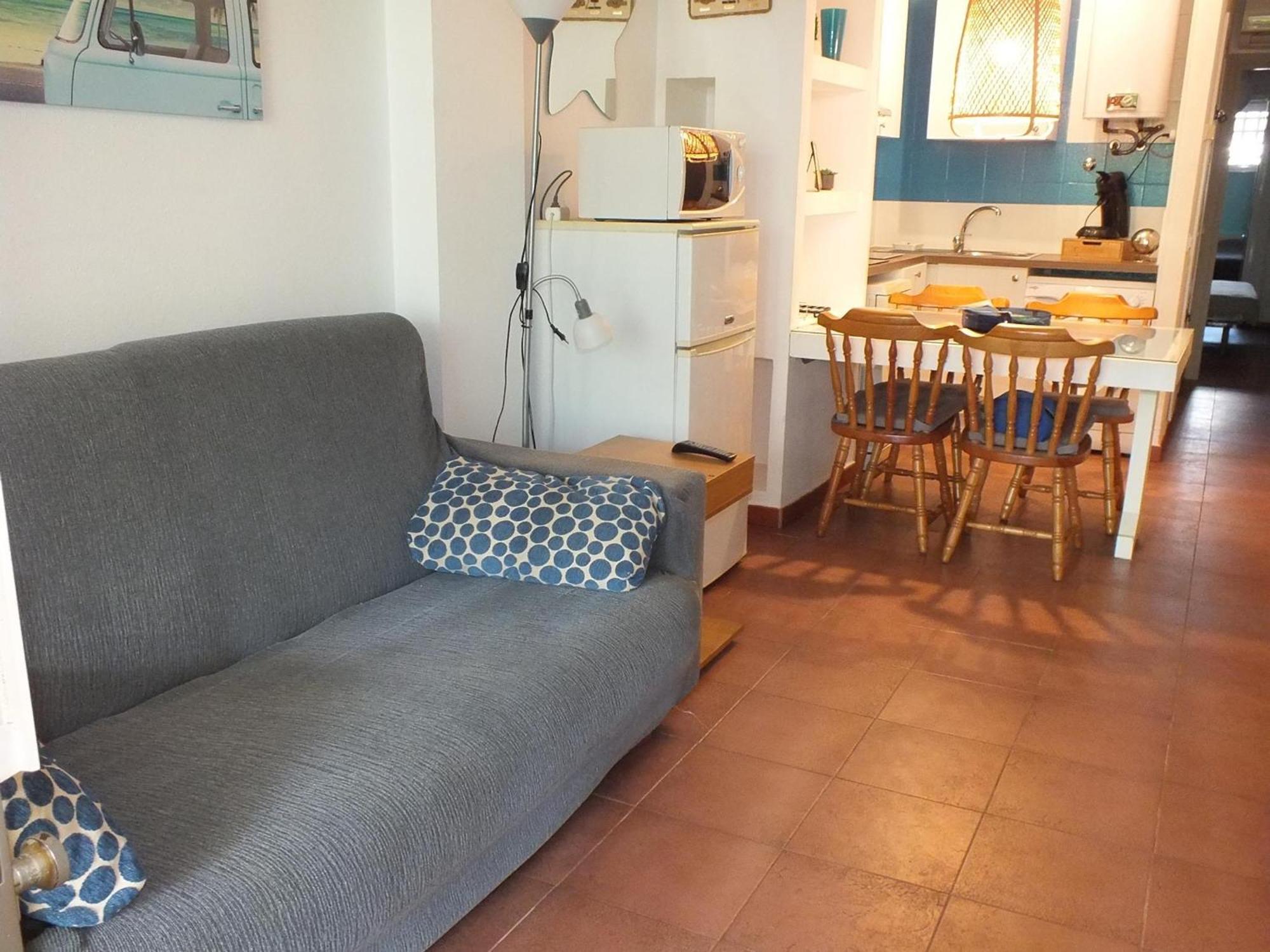 En Planta Baja Con Piscina Comunitaria En Roses, Cerca De Playas Y Actividades - Es-204-47 Apartamento